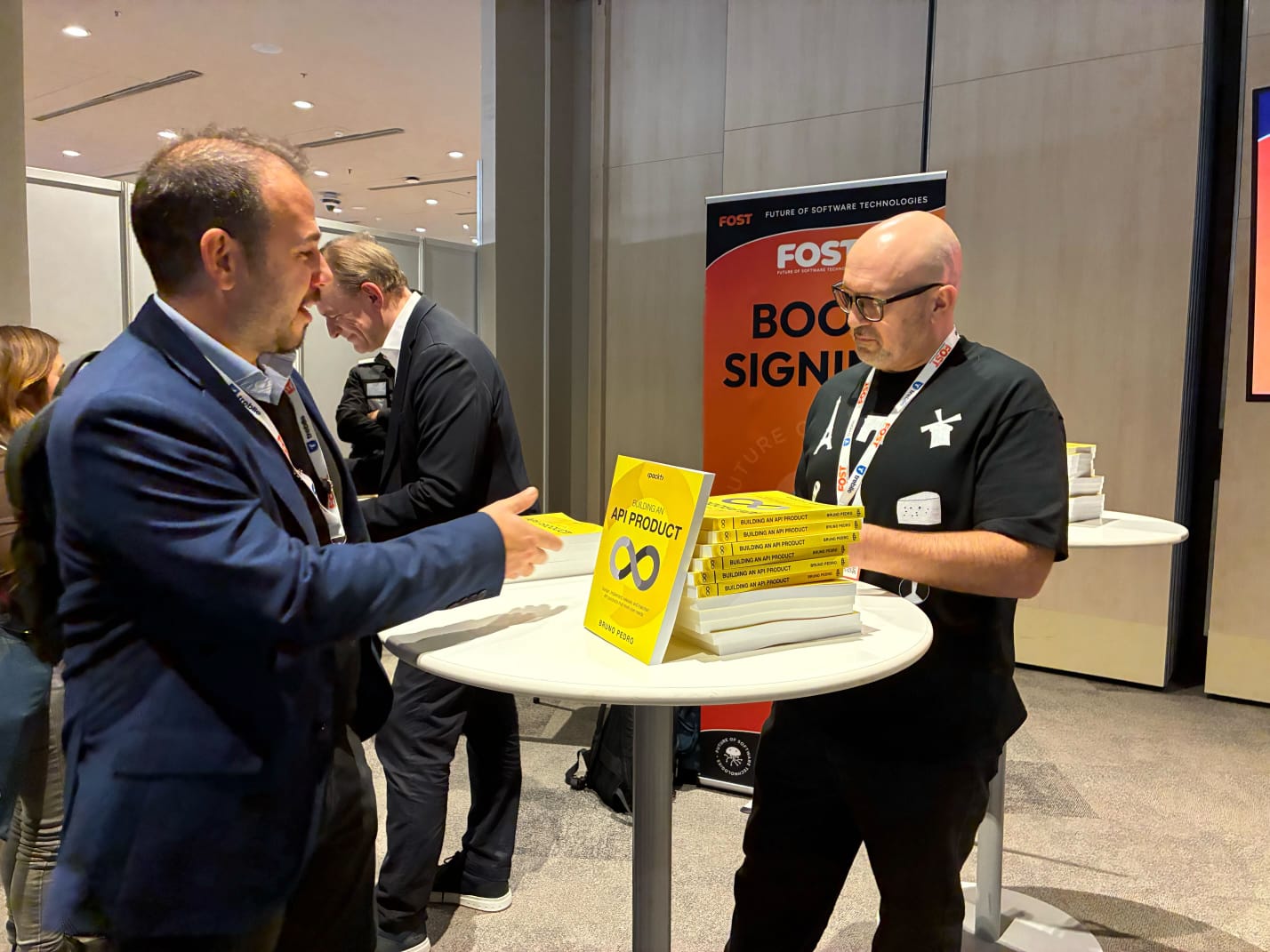 Bruno Pedro at a book-signing session